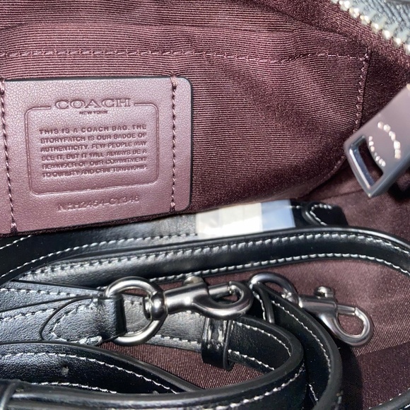 Coach Teri Shoulder Bag With Heart Bolt Print - Picture 12 of 12